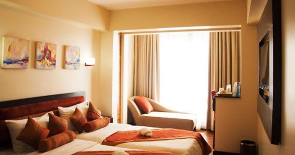 best-western-plus-meridian-hotel-executive-room-01_9141