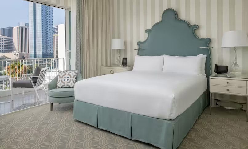 1 King Bed Deluxe Room with Terrace