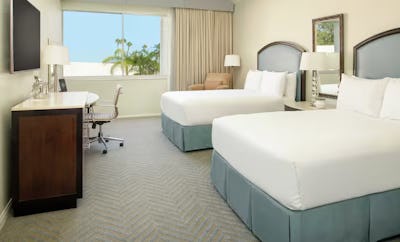 2 Double Beds Standard Room