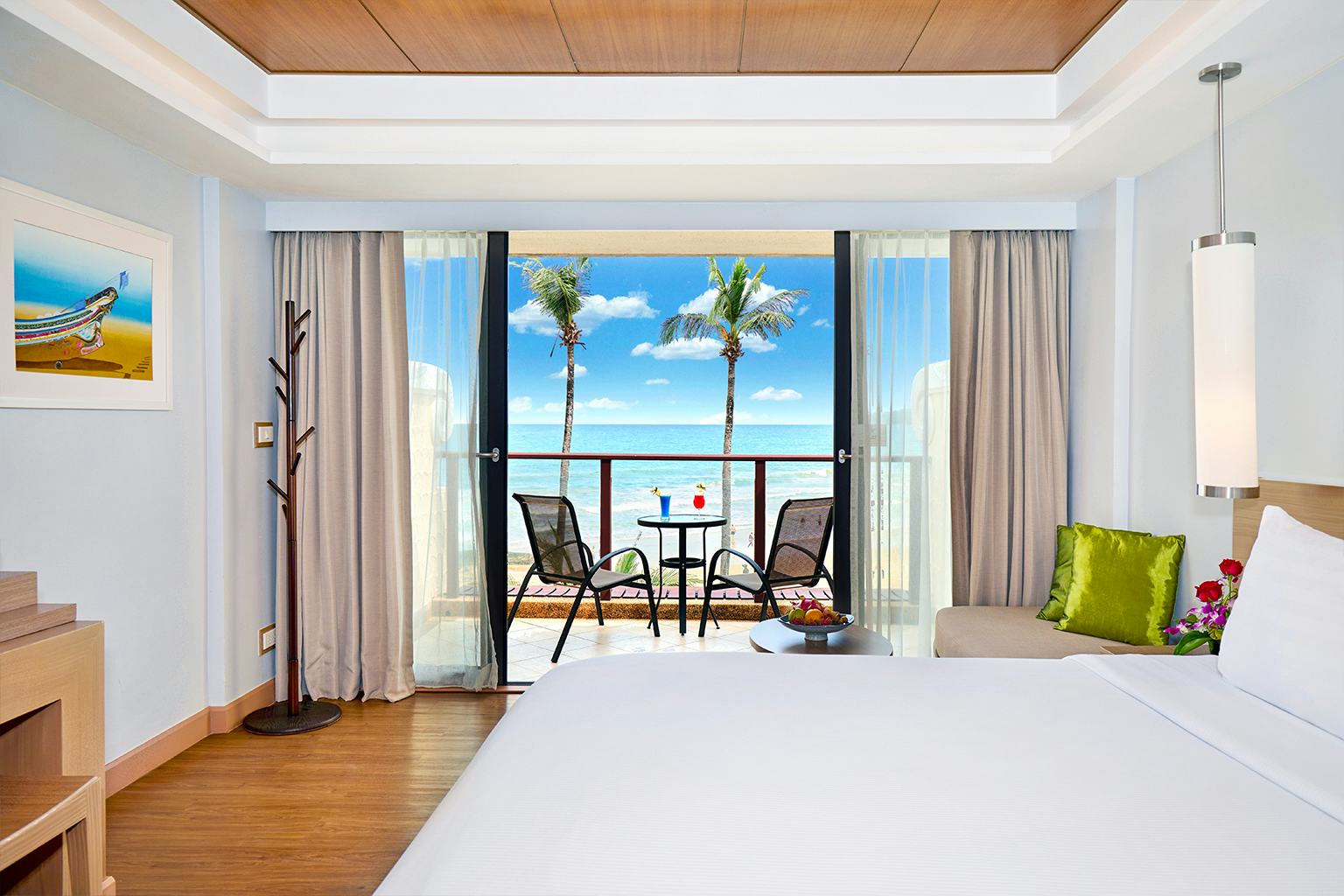 beyond-resort-karon-phuket-deluxe-premier-seaview_9025