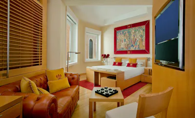 Richard Meier Executive Suite