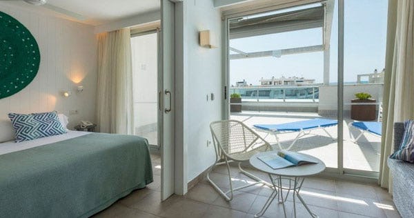 blaumar-hotel-mediterranean-suite-penthouse-club-05_11417