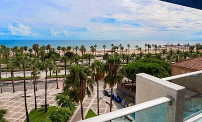 Premium Mediterranean Suite | Front Sea View