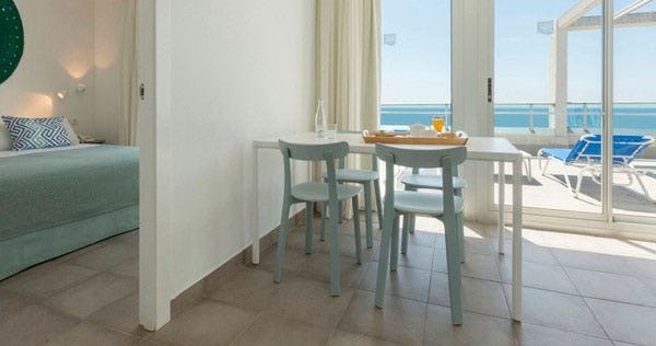 blaumar-hotel-premium-mediterranean-suite-penthouse-club-02_11417
