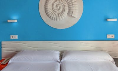 DOUBLE ROOM SINGLE USE