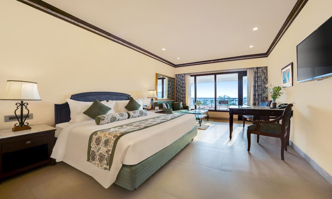 Sea View Corner Suite