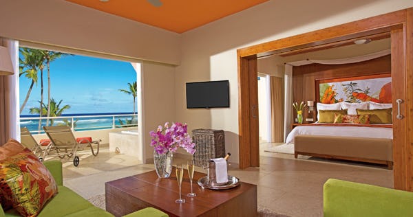 breathless-punta-cana-resort-and-spa-xhale-club-master-suite-oceanfront-view_7350