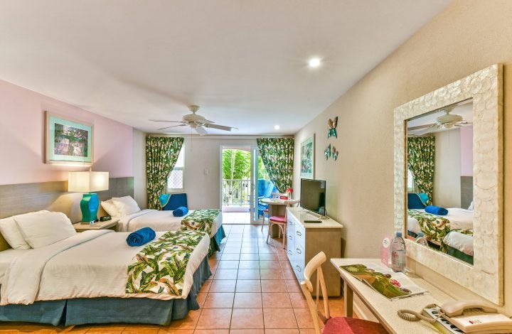 Deluxe Studio – Island View