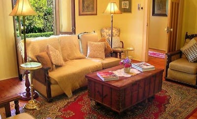 Garden & Loft Apartment