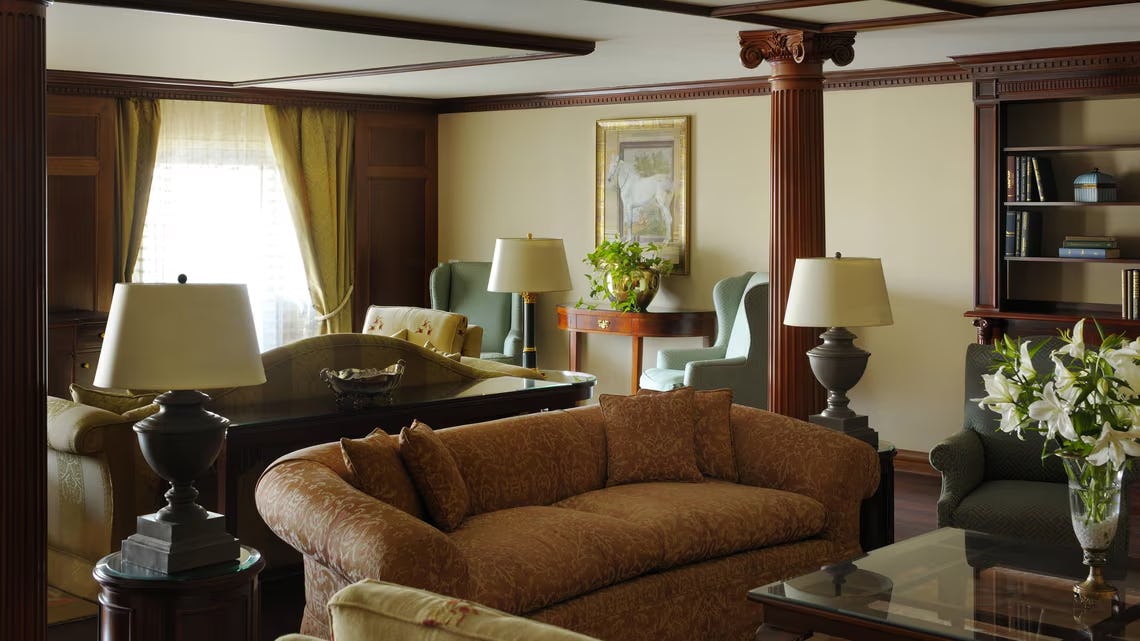 cairo-marriot-hotel-and-omar-khayyam-casion-egypt-presidential-suite-01_1774