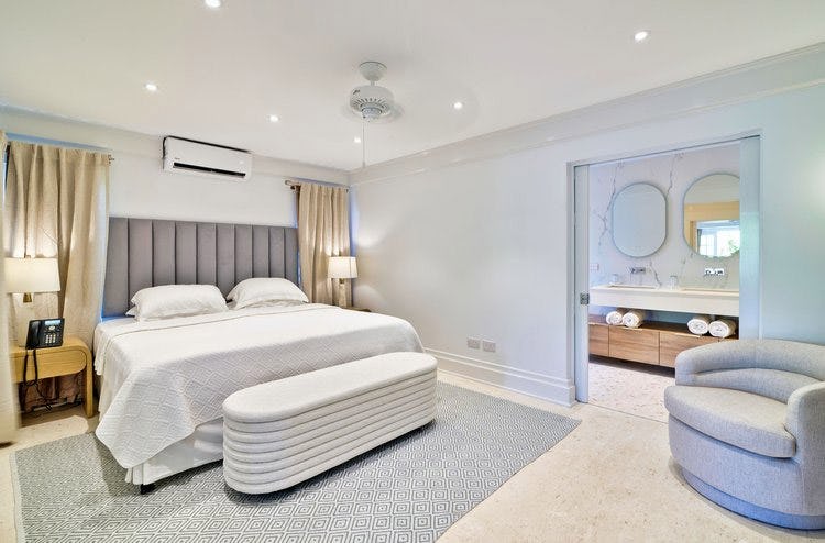 Superior Deluxe Suites