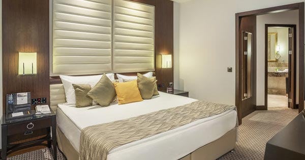calista-luxury-resort-antalya-family-room-01_9413