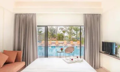 Lagoon Room – Pool Wing