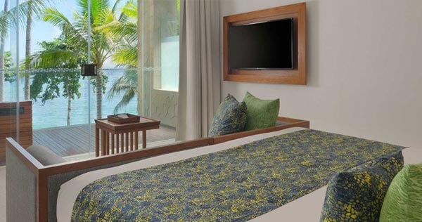 candi-beach-resort-and-spa-deluxe-junior-suite-ocean-view_10627