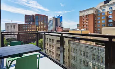 1 KG PREMIUM RIVERWALK VW HEARING ACCESSIBLE