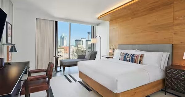 canopy-by-hilton-san-antonio-riverwalk-1-king-bed-deluxe-hearing-accessible_12064