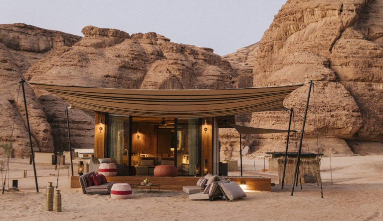 caravan-by-habitas-alula-saudi-arabia-canyon-villa-01_11771