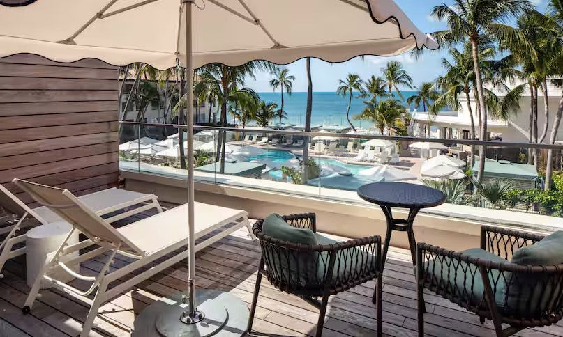 Grand Ocean View with Terrace - King