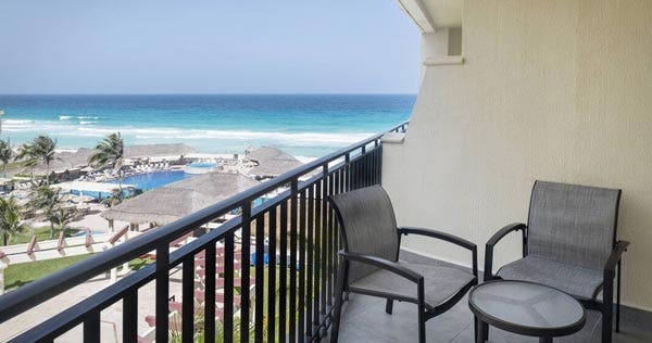 casamagna-marriott-cancun-resort-ocean-view-01_2106