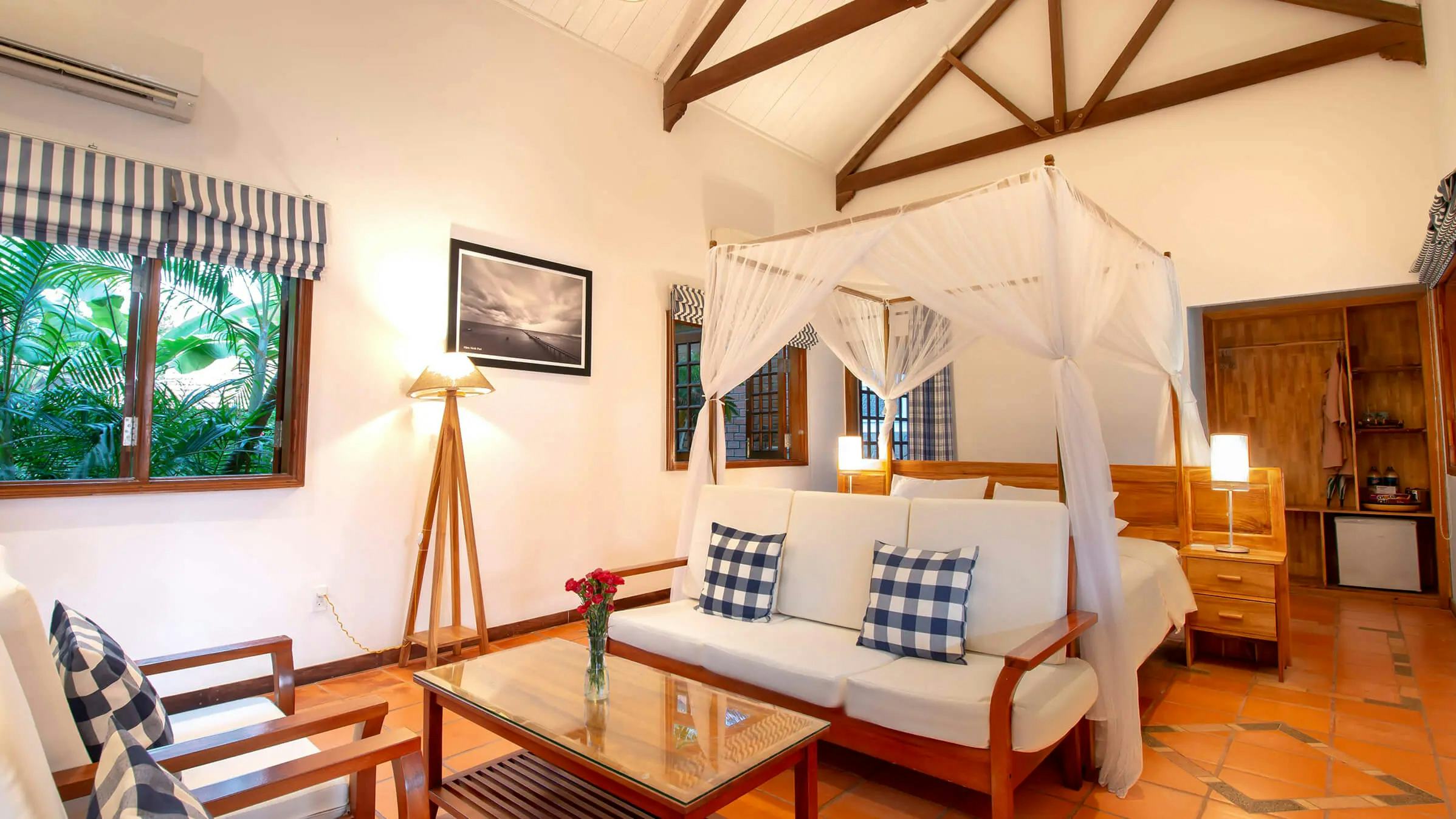 cassia-cottage-resort-and-spa-large-seaview-02_10520