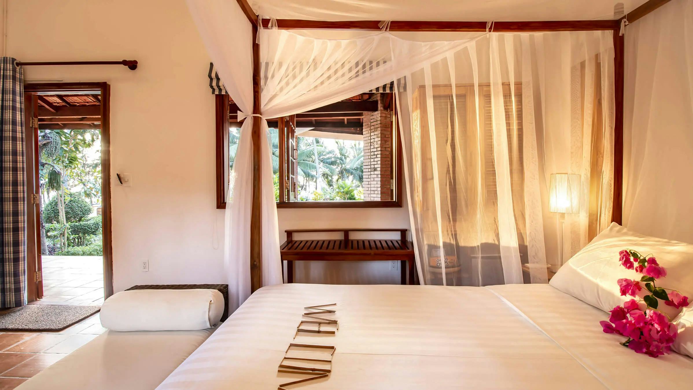 cassia-cottage-resort-and-spa-standard-seaview-02_10520