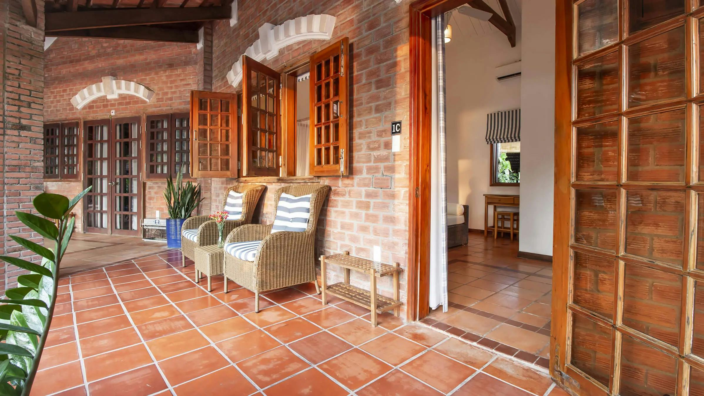 cassia-cottage-resort-and-spa-standard-seaview-03_10520