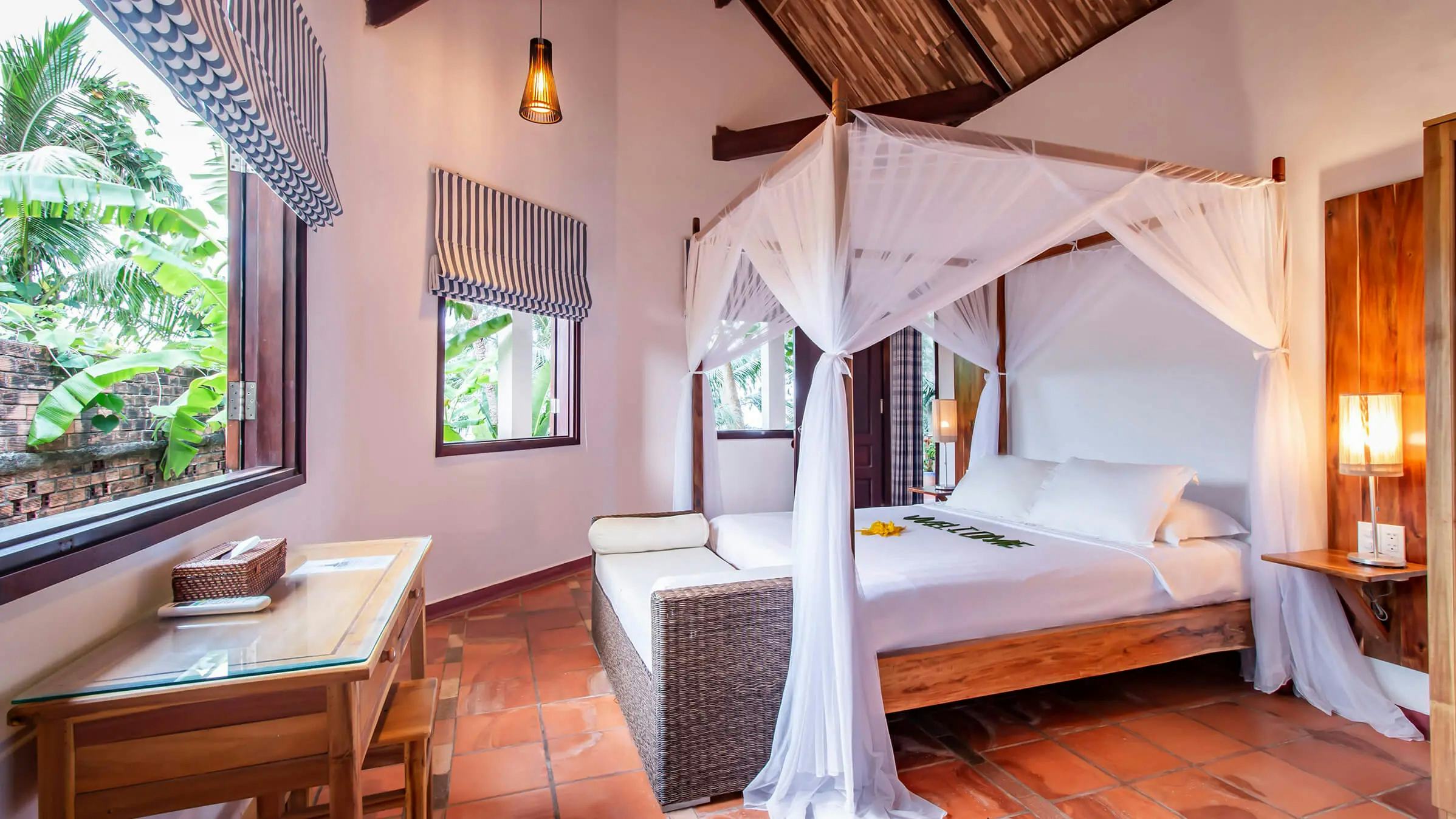 cassia-cottage-resort-and-spa-the-beach-house-02_10520