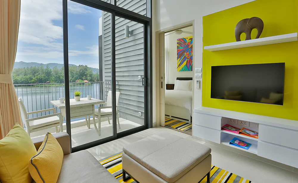 One Bedroom Loft Water