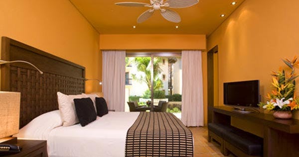 catalonia-riviera-maya-resort-and-spa-privileged-suite-room-01_6625
