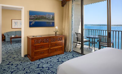 Bay View Suite