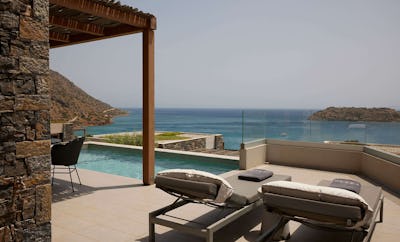 Family Duplex with Private Pool - Sea View