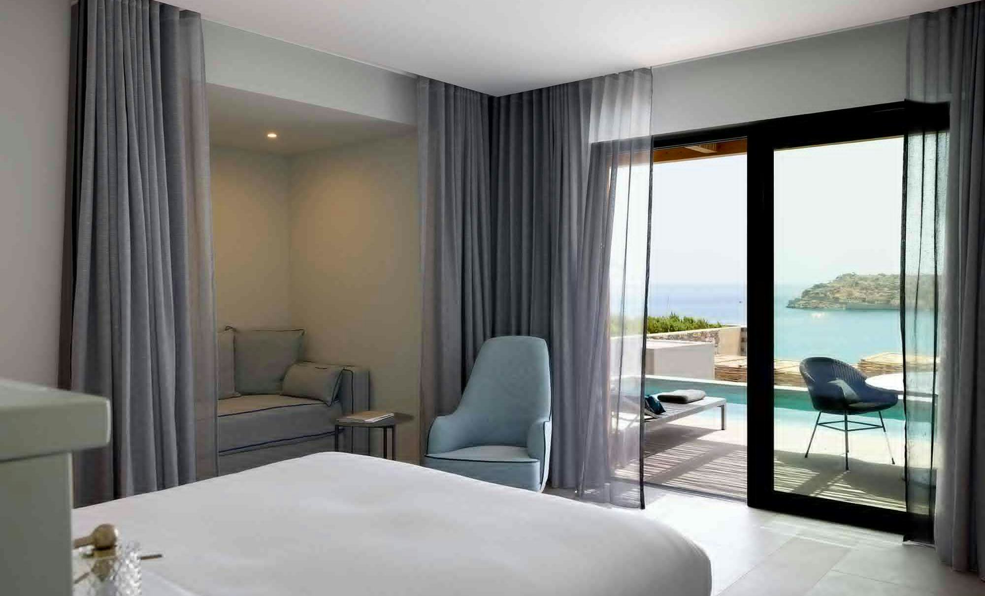 cayo-exclusive-resort-and-spa-greece-superior-family-room-with-private-pool-sea-view_10999