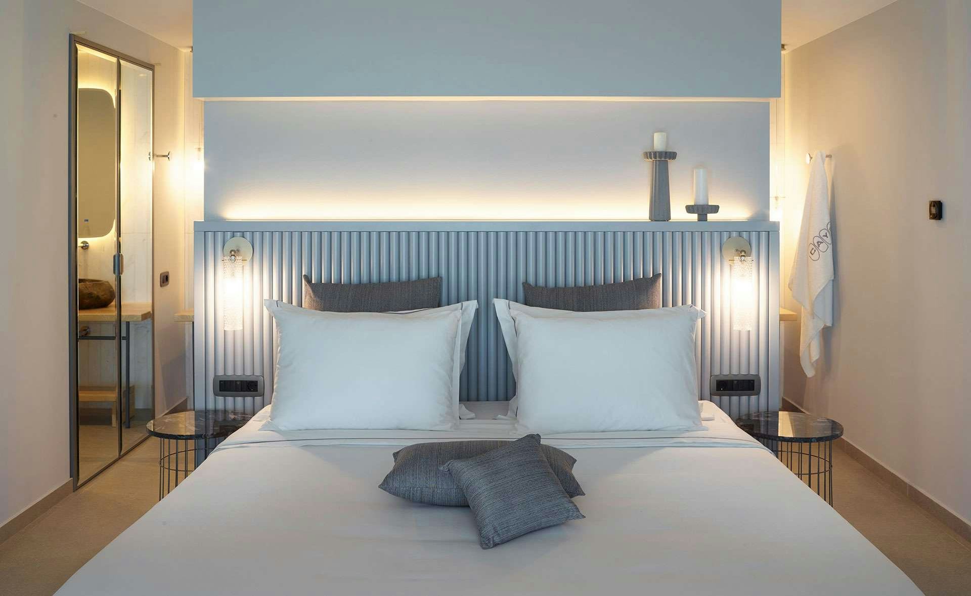 cayo-exclusive-resort-and-spa-greece-superior-room-sea-view_10999