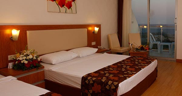 cenger-beach-hotel-standerd-room_9415