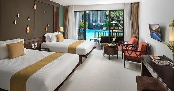 Deluxe rooms (Pool access)