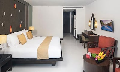 Deluxe rooms (Pool view)