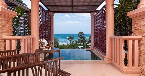 centara-grand-beach-resort-phuket-deluxe-suite-private-pool-02_2232
