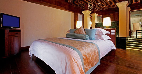 centara-grand-beach-resort-phuket-villa-one-bedroom-private-pool-03_2232