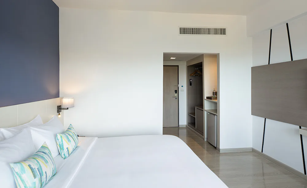 centara-life-cha-am-beach-resort-hua-hin-thailand-deluxe_11179