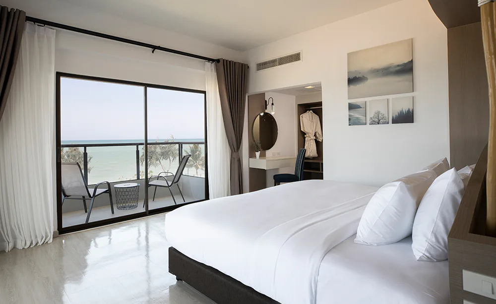 centara-life-cha-am-beach-resort-hua-hin-thailand-ocean-suite_11179