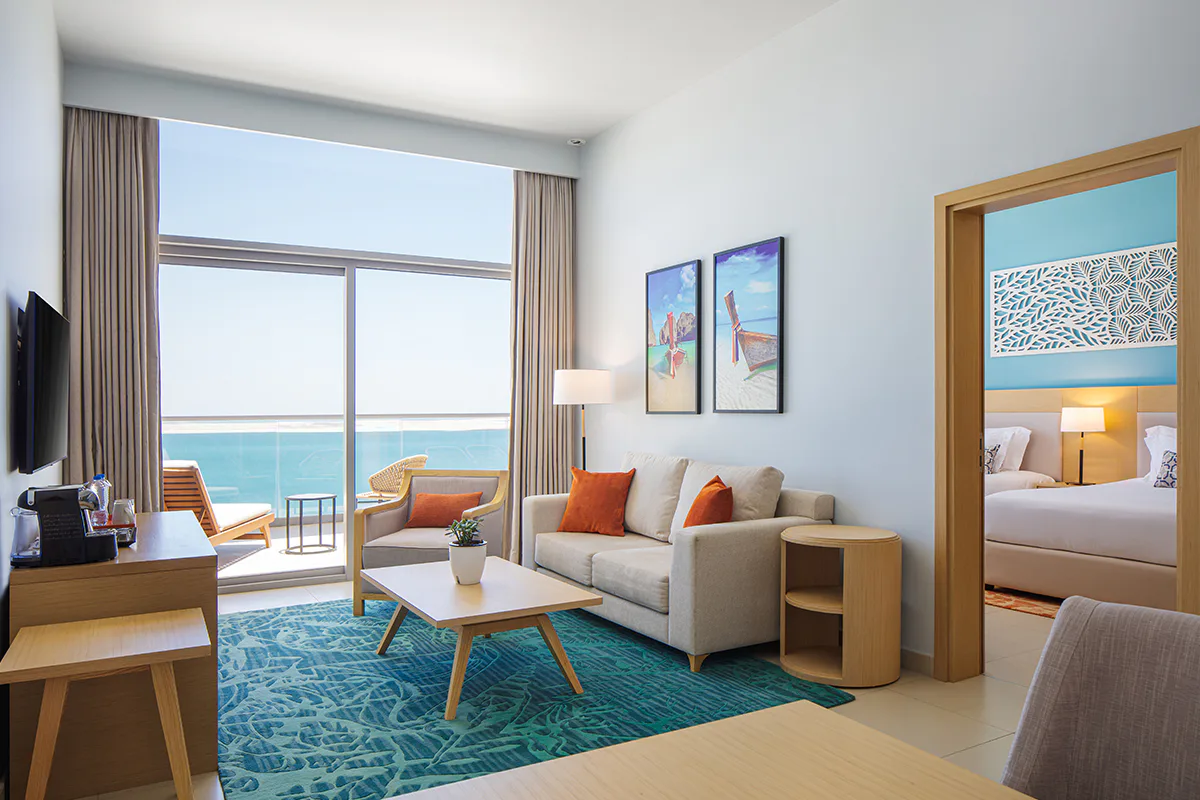 centara-mirage-beach-resort-dubai-mirage-two-bedoom-suite-panoramic-sea-view-01_11094