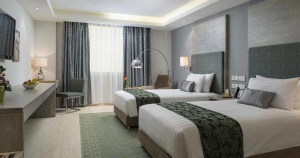 centara-muscat-hotel-oman-deluxe-room_10378