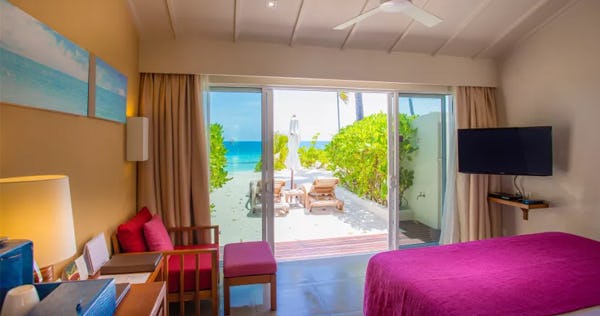 centara-ras-fushi-resort-and-spa-maldive-lagoon-view-beach-villa_2796