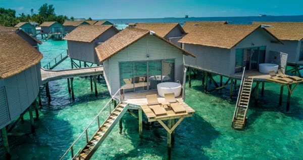 centara-ras-fushi-resort-and-spa-maldive-overwater-villa-with-swirl-pool_2796