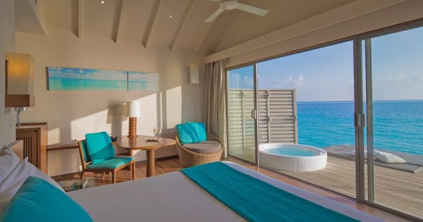 centara-ras-fushi-resort-and-spa-maldive-sunset-overwater-villa-with-swirl-pool_2796