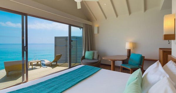 centara-ras-fushi-resort-and-spa-maldives-deluxe-sunset-overwater-villa-01_2796
