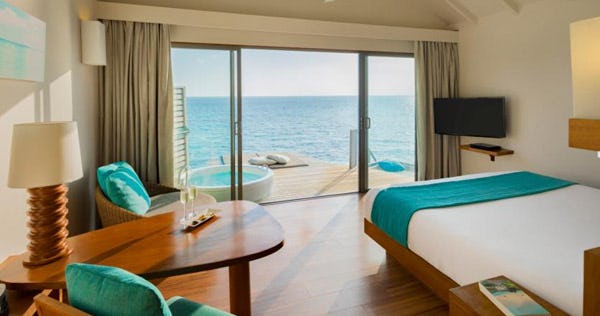 centara-ras-fushi-resort-and-spa-maldives-premium-deluxe-sunset-overwater-villa-01_2796