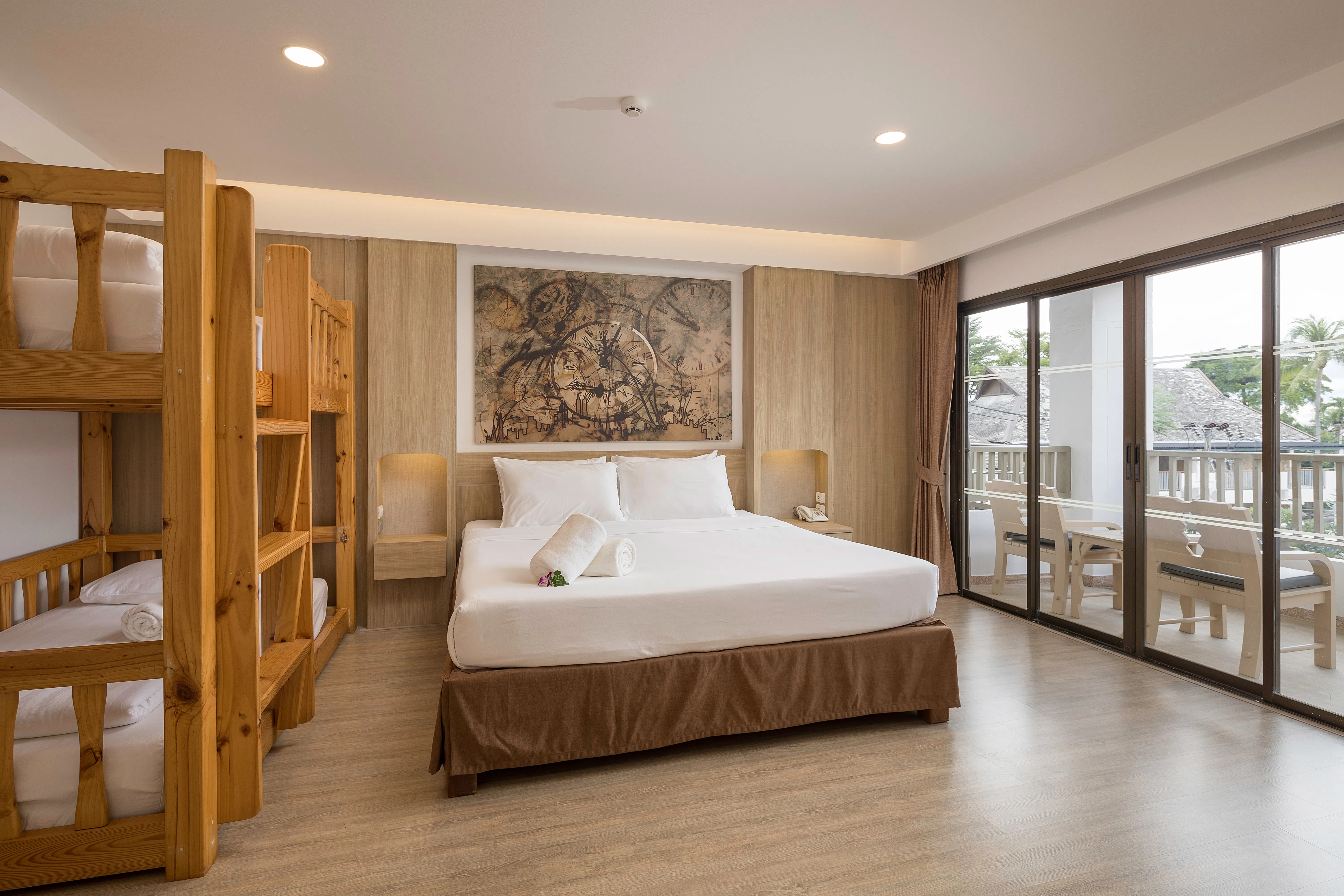 chaba-cabana-beach-resort-koh-samui-family-room-02_328