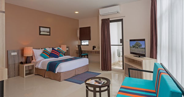 champa-central-hotel-maldives-executive-room_7442