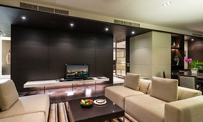 Premier One-Bedroom Suite